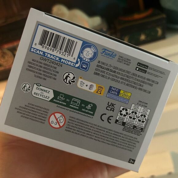 Funko Pop! Animation Luffy Gear Five Vinyl Figure - White and Purple 1607 - Picture 4 of 10